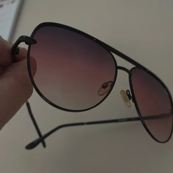 Quay Australia Black and Purple Aviator Sunglasses - Picture 3 of 4